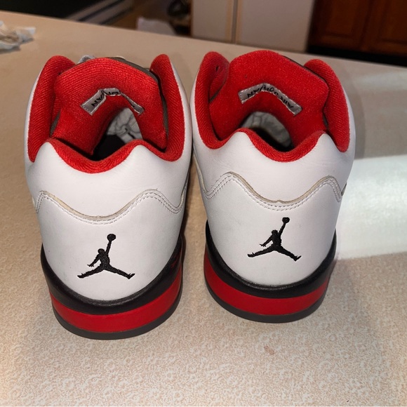 Air Jordan 5 Retro “Fire Red” - Picture 3 of 4